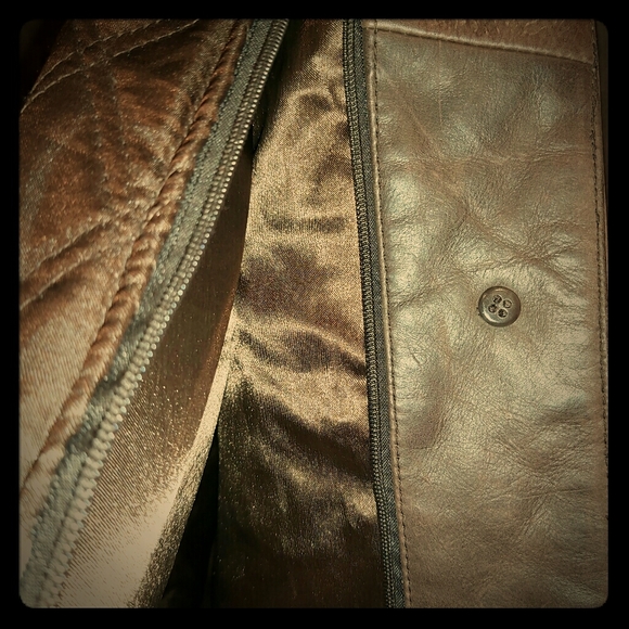 Leather jacket - Picture 1 of 6